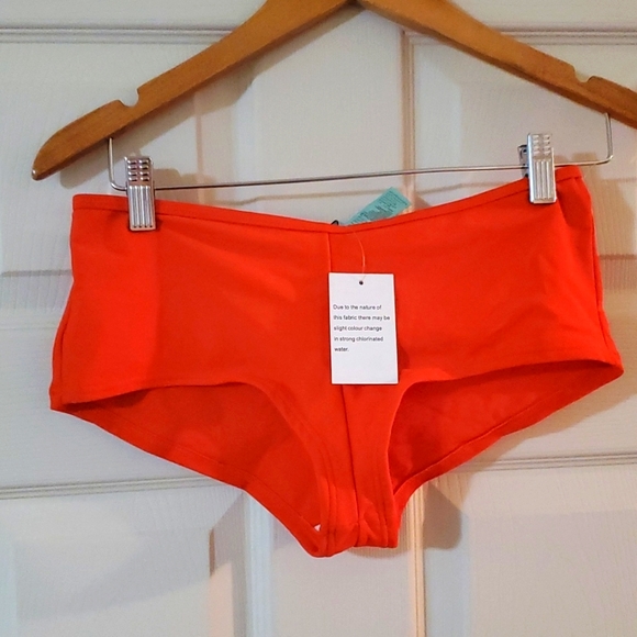 2 Piece Swimsuit - Picture 3 of 3